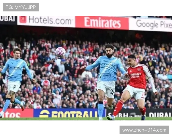 罗伊·基恩:曼城已重返争冠行列,但仍看好阿森纳夺冠 罗伊·基恩:曼城已重返争冠行列,但仍看好阿森纳夺冠