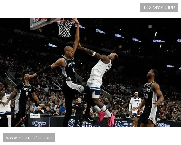 文班亚马剃光头后砍22+10，马刺大胜雄鹿止血